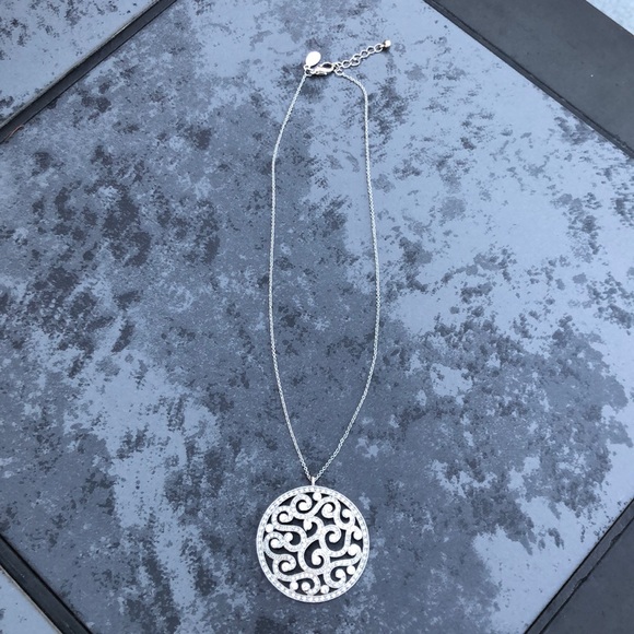 Express Rhinestone necklace - Picture 2 of 3